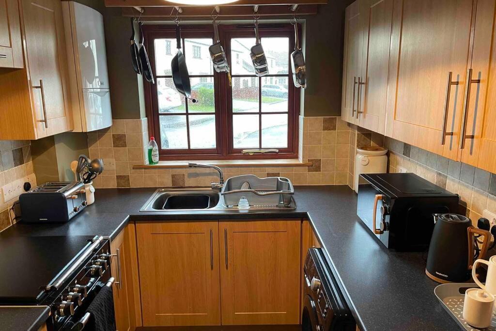 Cottage With Hot Tub In Pembrokeshire Haverfordwest Exterior photo
